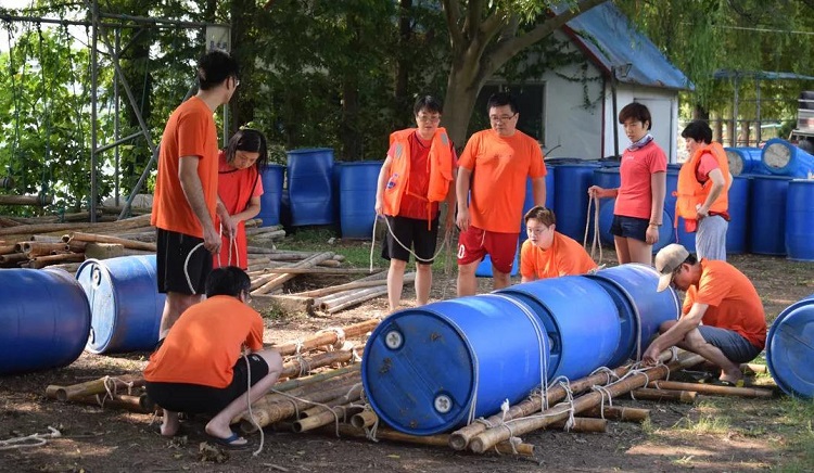 扎筏泅渡